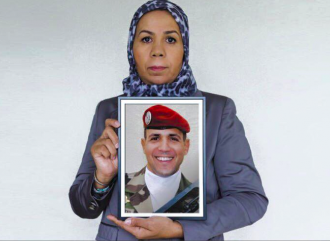Latifa Ibn Zlaten, mère d'un  des 3 soldats français tués par Mohamed Merah 